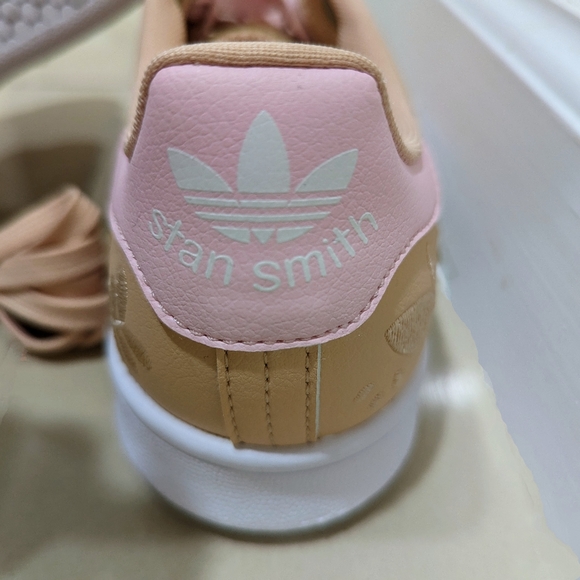 💯💯 New Stan Smith Adidas Blush pink size 6 - Picture 9 of 9